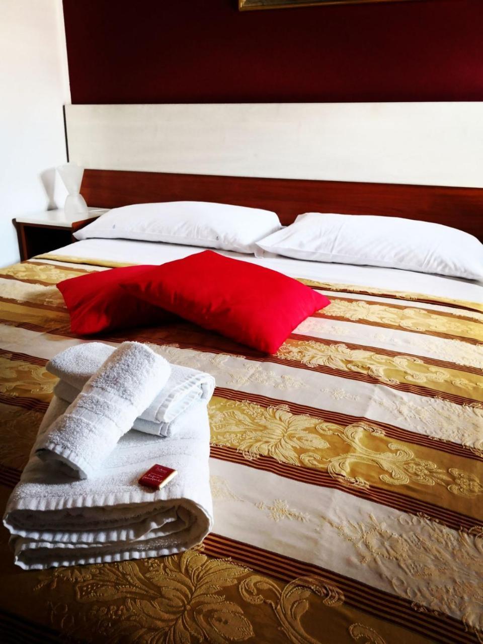 B&B Il Nido Кротоне Екстериор снимка